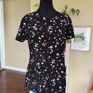 Heart & Soul Floral Black Women's scrub top